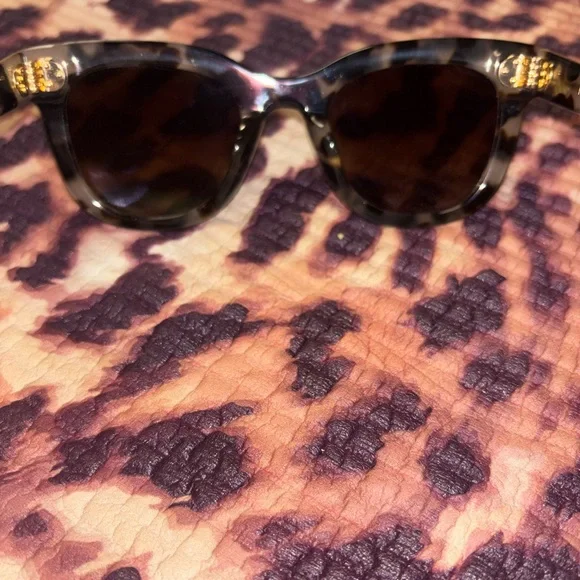 KREWE Jena Malt Polarized Sunglasses 😎 - Picture 7 of 10